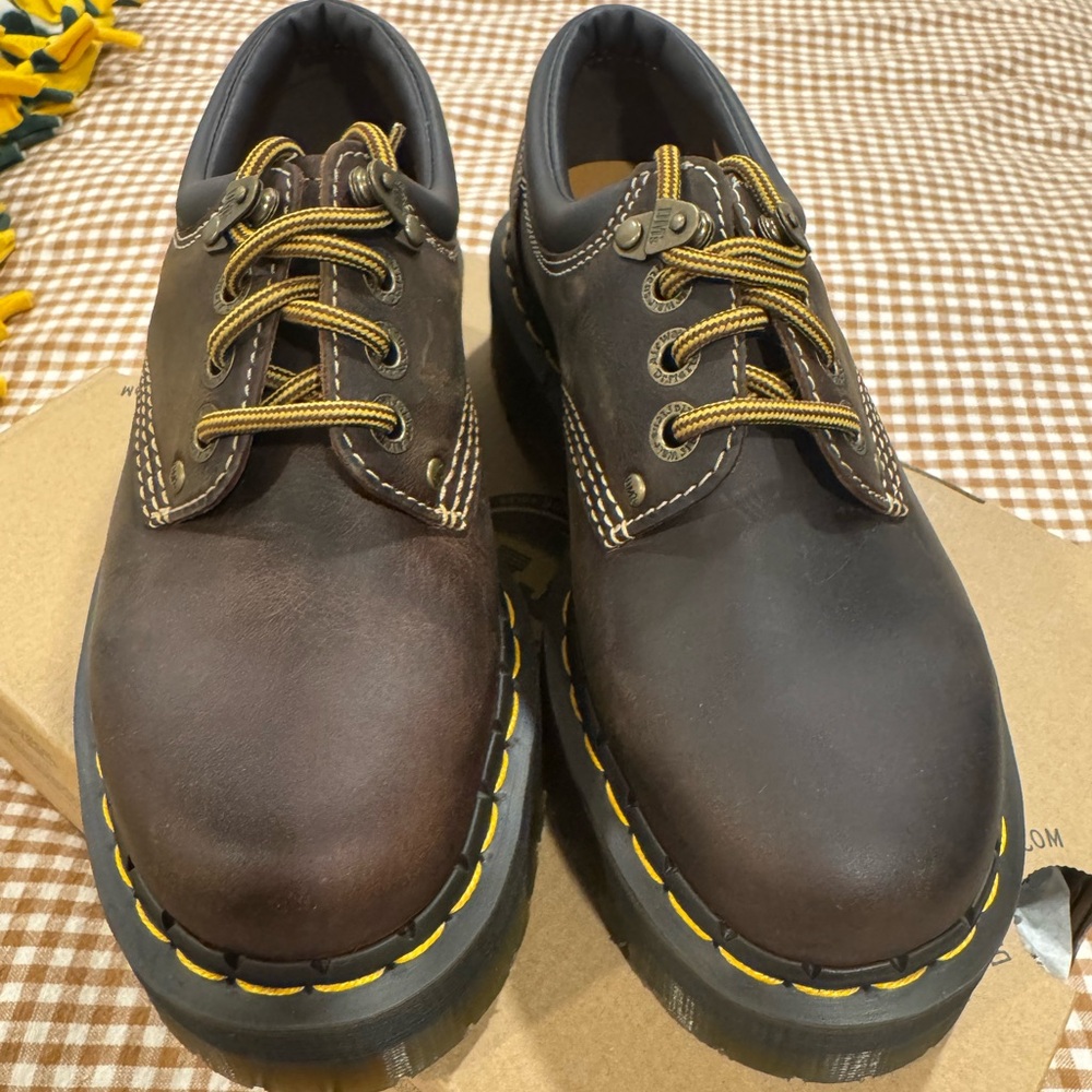 Dr. Martens 8053 4i Crazy Horse Dark Brown Quad Arc Shoes